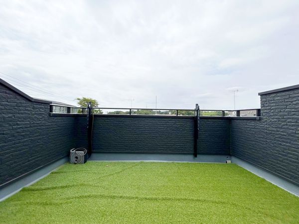 戸塚区名瀬町 戸建 バルコニー