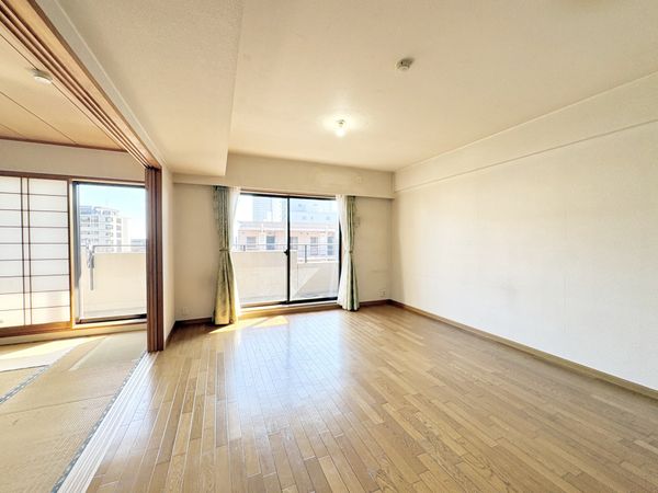 クイーンズパレス東戸塚 リビング クイーンズパレス東戸塚 リビング