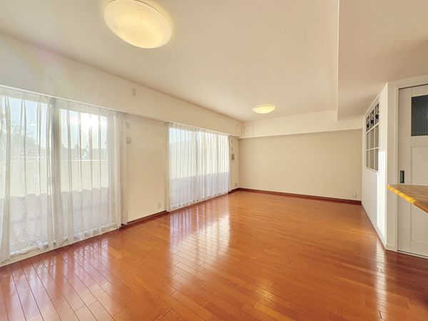 グランシティ保土ケ谷 リビング