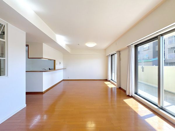 グランシティ保土ケ谷 リビング