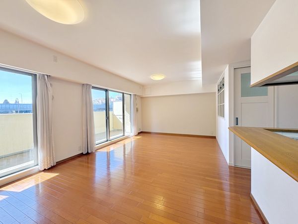 グランシティ保土ケ谷 リビング