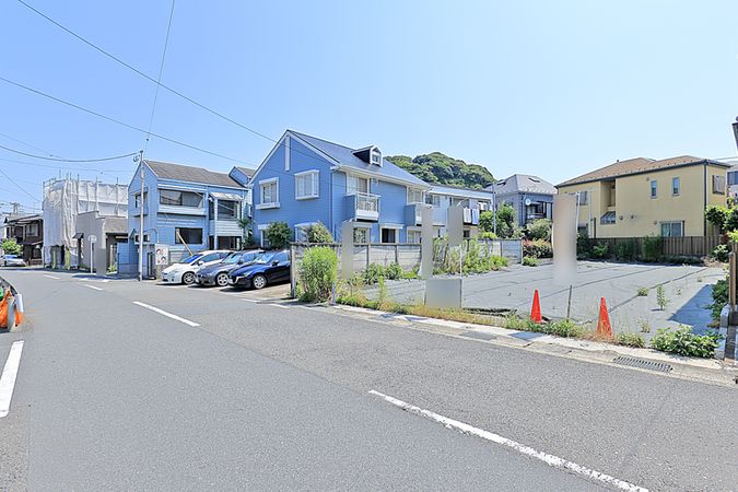 鎌倉市大町2丁目 2区画 前面道路含む外観 鎌倉市大町2丁目 2区画 前面道路含む外観