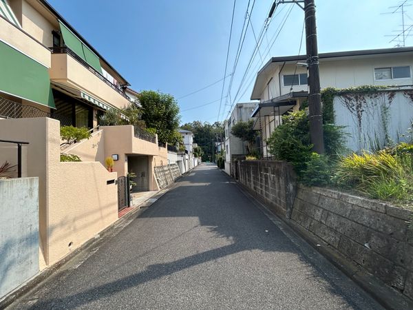 逗子市池子3丁目 土地 前面道路含む外観 前面道路含む外観