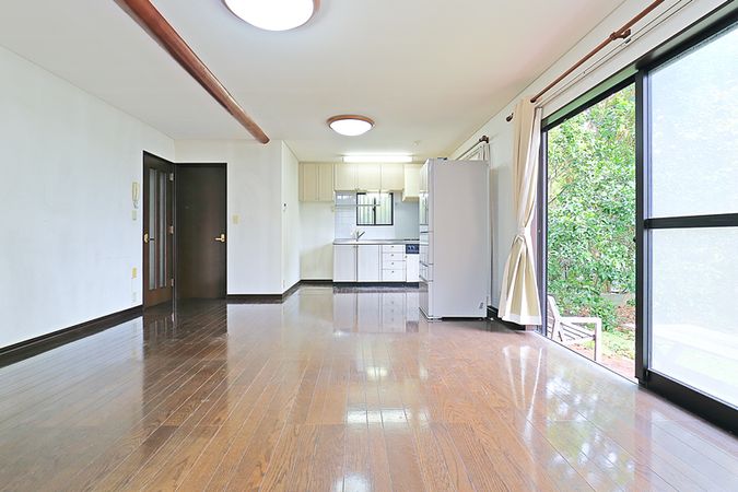 三浦郡葉山町長柄 リビング 三浦郡葉山町長柄 リビング