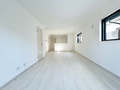 逗子市久木8丁目(新築戸建)2号棟 リビング