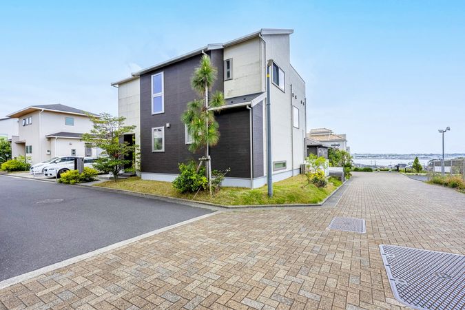 横須賀市佐島の丘1丁目 外観