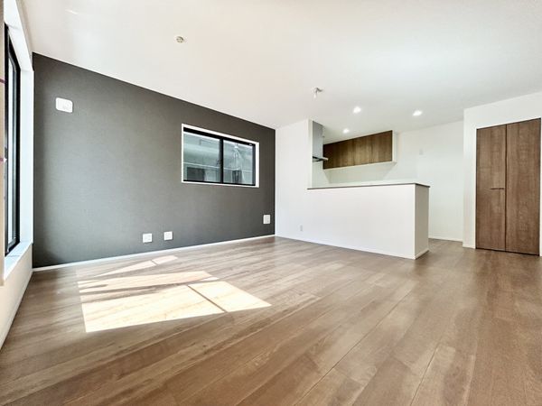 逗子市久木1丁目 新築戸建 A棟 リビング