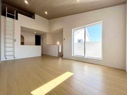 逗子市小坪1丁目 新築戸建 リビング