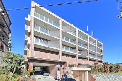 ライオンズグローベル逗子の丘 外観