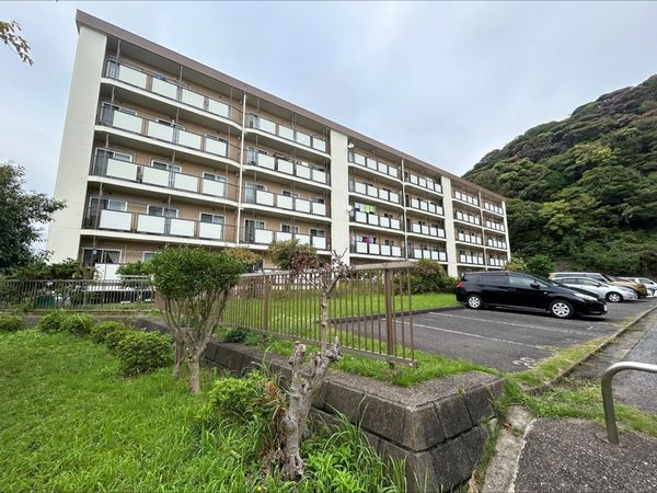 東逗子ハイツ B棟 外観 東逗子ハイツ B棟 外観