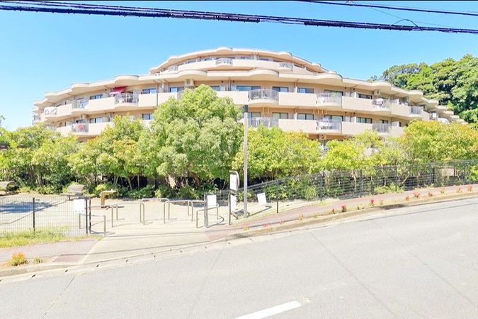 ライオンズマンション逗子披露山公園 外観