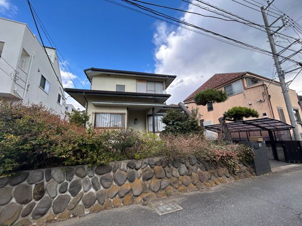 前面道路含む外観