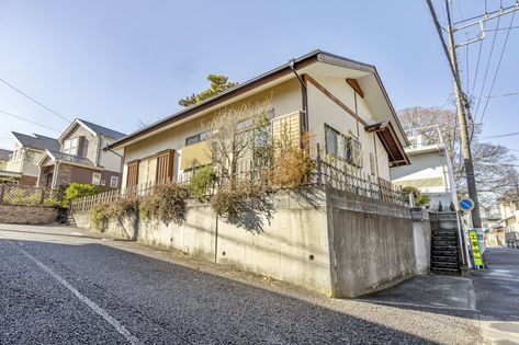 藤沢市辻堂元町4丁目 前面道路含む外観