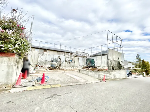 【土地写真】建築条件付き土地ではございませんので、ご希望のハウスメーカーや工務店で建築いただけます。