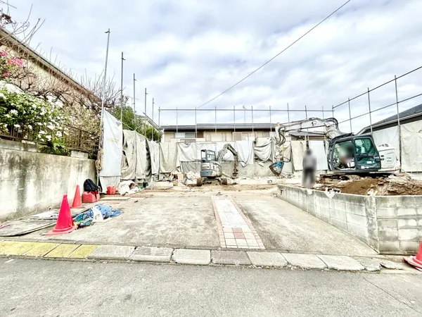 【土地写真】前面道路は幅員約６．０Mあり、お車の駐車もスムーズに行えます。