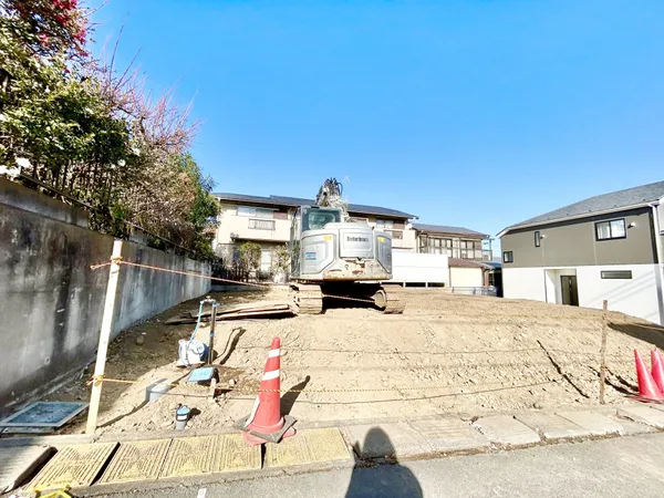 【土地写真】建築条件付き土地ではございませんので、ご希望のハウスメーカーや工務店で建築いただけます。