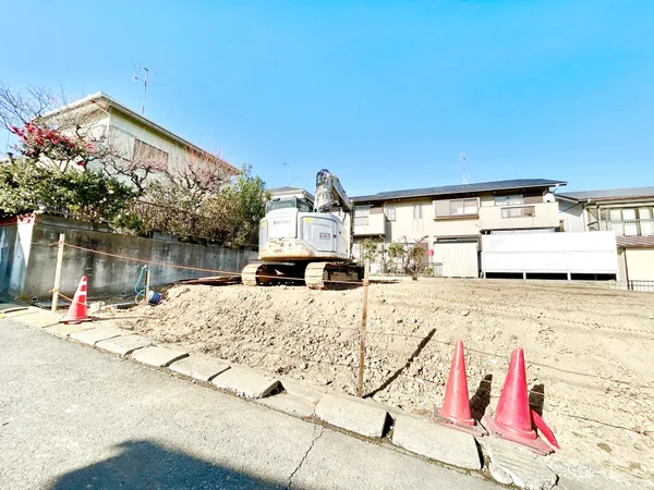 【土地写真】前面道路は幅員約６．０Mあり、お車の駐車もスムーズに行えます。