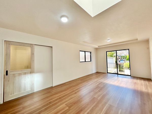 藤沢市羽鳥2丁目 2号棟 リビング