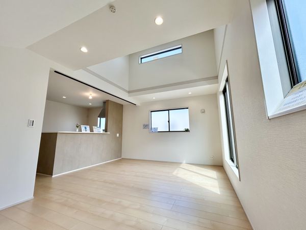 藤沢市辻堂3丁目 新築戸建 2号棟 リビング 藤沢市辻堂3丁目 新築戸建 2号棟 リビング