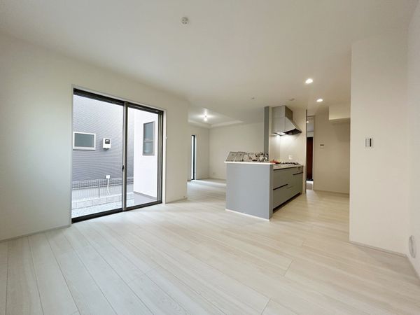 藤沢市羽鳥5丁目 新築戸建 1号棟 リビング 藤沢市羽鳥5丁目 新築戸建 1号棟 リビング