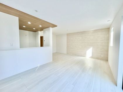 茅ヶ崎市美住町 新築戸建 5号棟 リビング