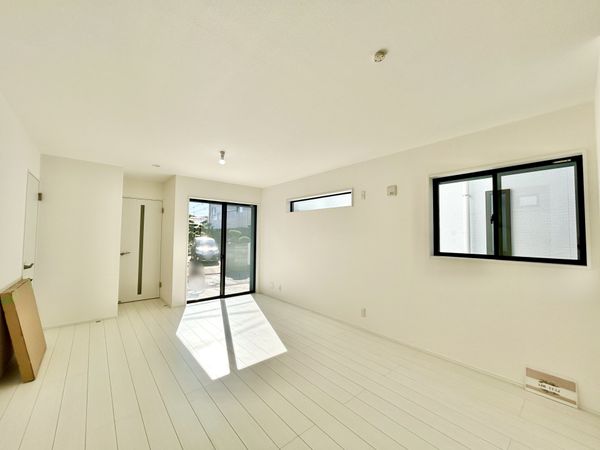 藤沢市辻堂元町5丁目 2号棟 リビング 藤沢市辻堂元町5丁目 2号棟 リビング