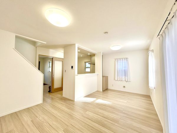 茅ヶ崎市菱沼1丁目 中古戸建 リビング