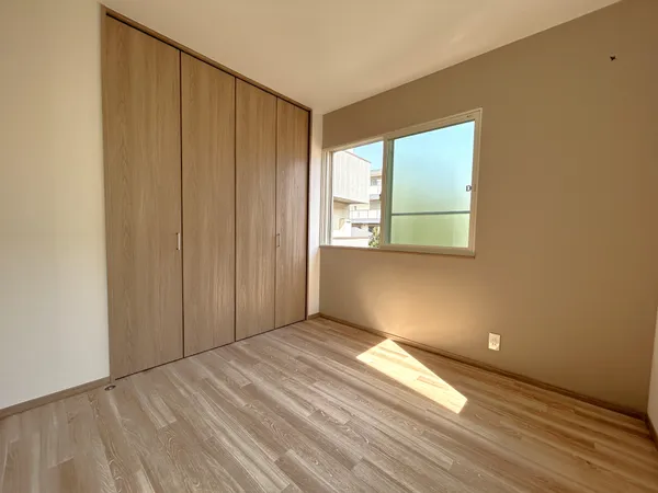 【洋室約４．５帖】