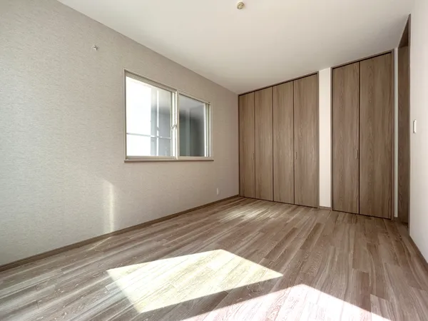 【洋室約６．５帖】