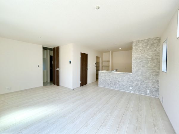 茅ヶ崎市菱沼1丁目 新築戸建 2号棟 リビング