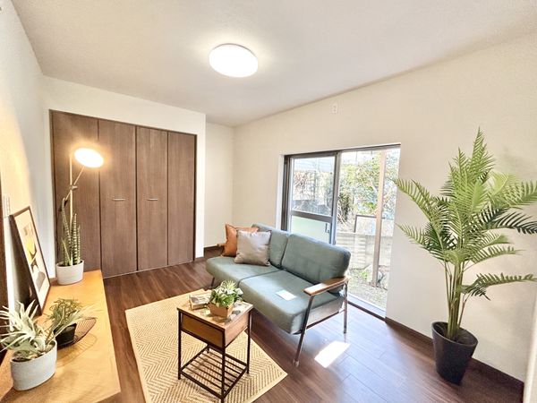 藤沢市辻堂元町4丁目(中古戸建) リビング 藤沢市辻堂元町4丁目(中古戸建) リビング