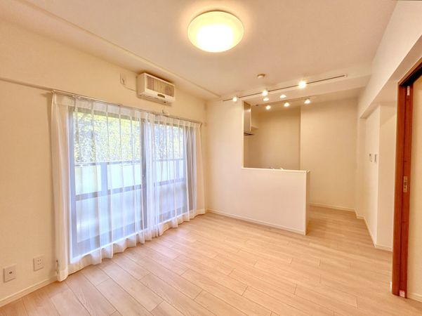 クリオ藤沢伍番館 リビング クリオ藤沢伍番館 リビング