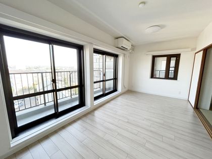 クリオ藤沢伍番館 リビング