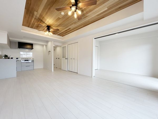 ライオンズマンション茅ヶ崎グランコースト リビング