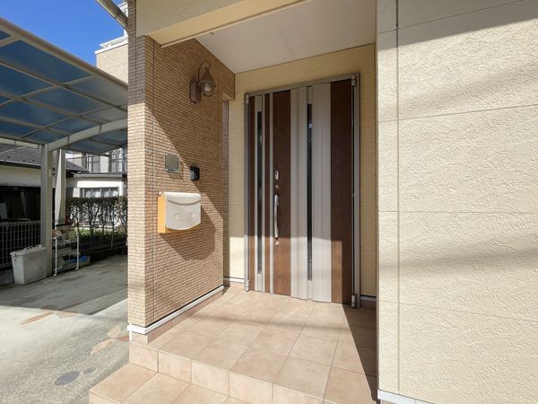 綾瀬市上土棚北2丁目 戸建 玄関 綾瀬市上土棚北2丁目 戸建 玄関