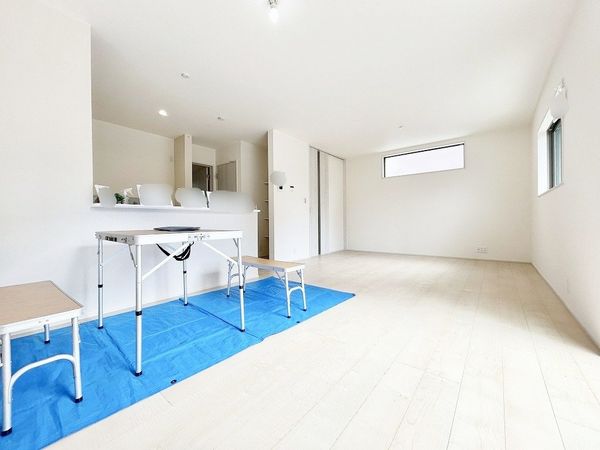 藤沢市石川6丁目 新築2号棟 リビング