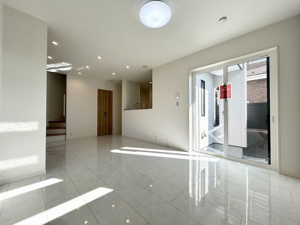 藤沢市石川2丁目 新築戸建 リビング