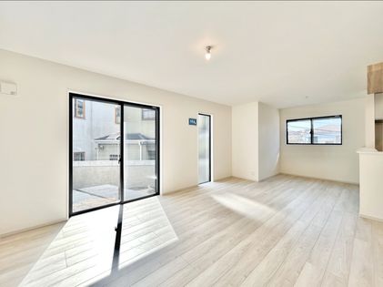 藤沢市天神町3丁目 新築戸建 1号棟 リビング