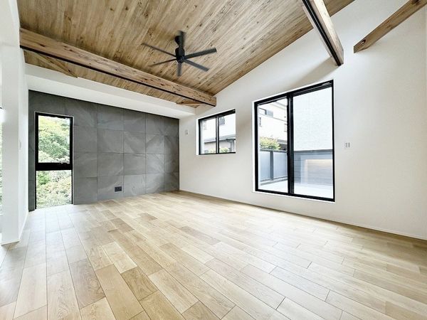 藤沢市亀井野 新築A棟 リビング