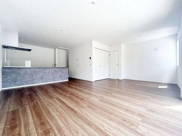 藤沢市石川3丁目 新築3号棟 リビング