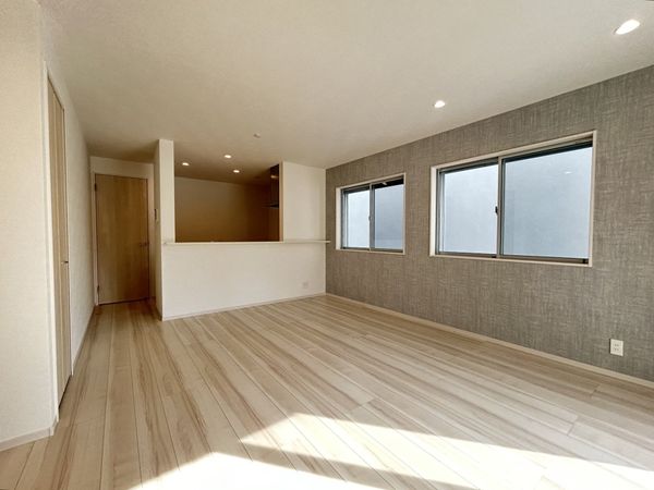 綾瀬市上土棚中2丁目 2号棟 リビング 綾瀬市上土棚中2丁目 2号棟 リビング