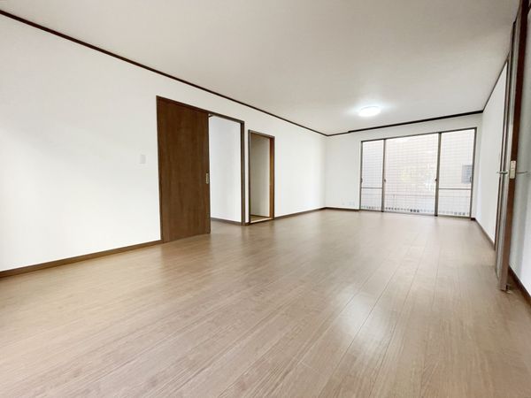 藤沢市石川4丁目 戸建 リビング