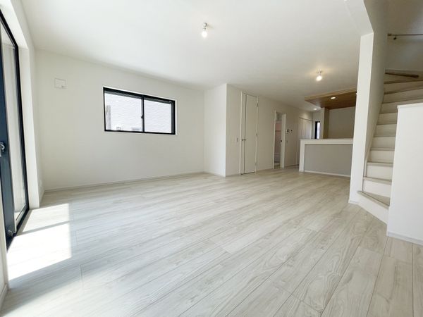 藤沢市亀井野 新築戸建 リビング 藤沢市亀井野 新築戸建 リビング