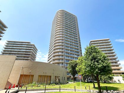 エスタテラ湘南台プラザタワー 外観