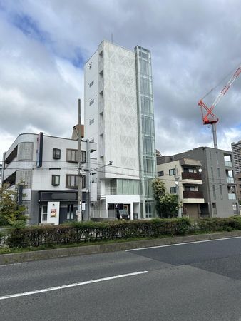 CBビル 前面道路含む外観 CBビル 前面道路含む外観