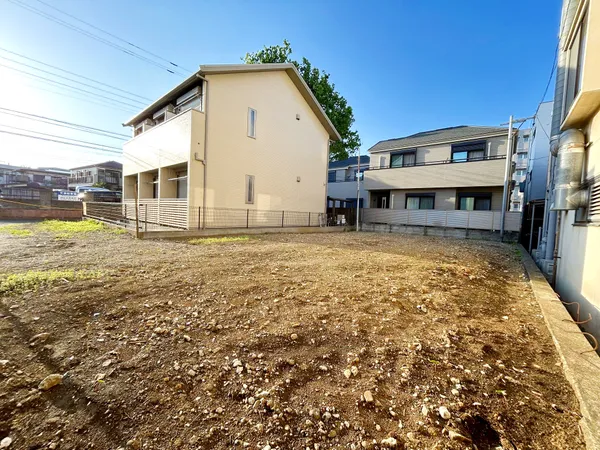 土地面積：156.16平米・近隣商業地域・建ぺい率：80％・容積率：240％