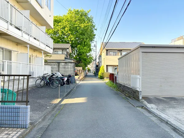 前面道路・駅まで平坦な道のり