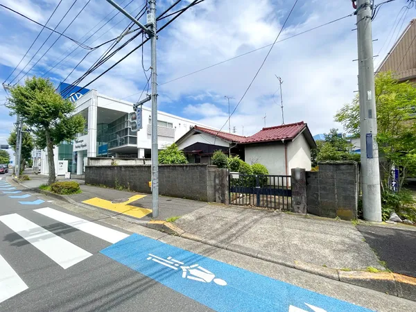 現況古屋有、更地渡しとなります