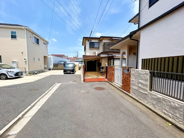 南道路につき日当たり良好です