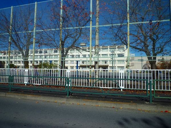 八王子市立長沼小学校（約920ｍ）